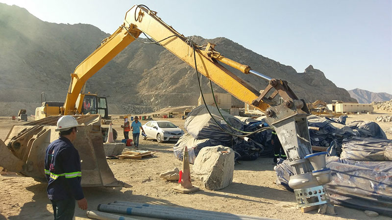 construction equipment in kuwait